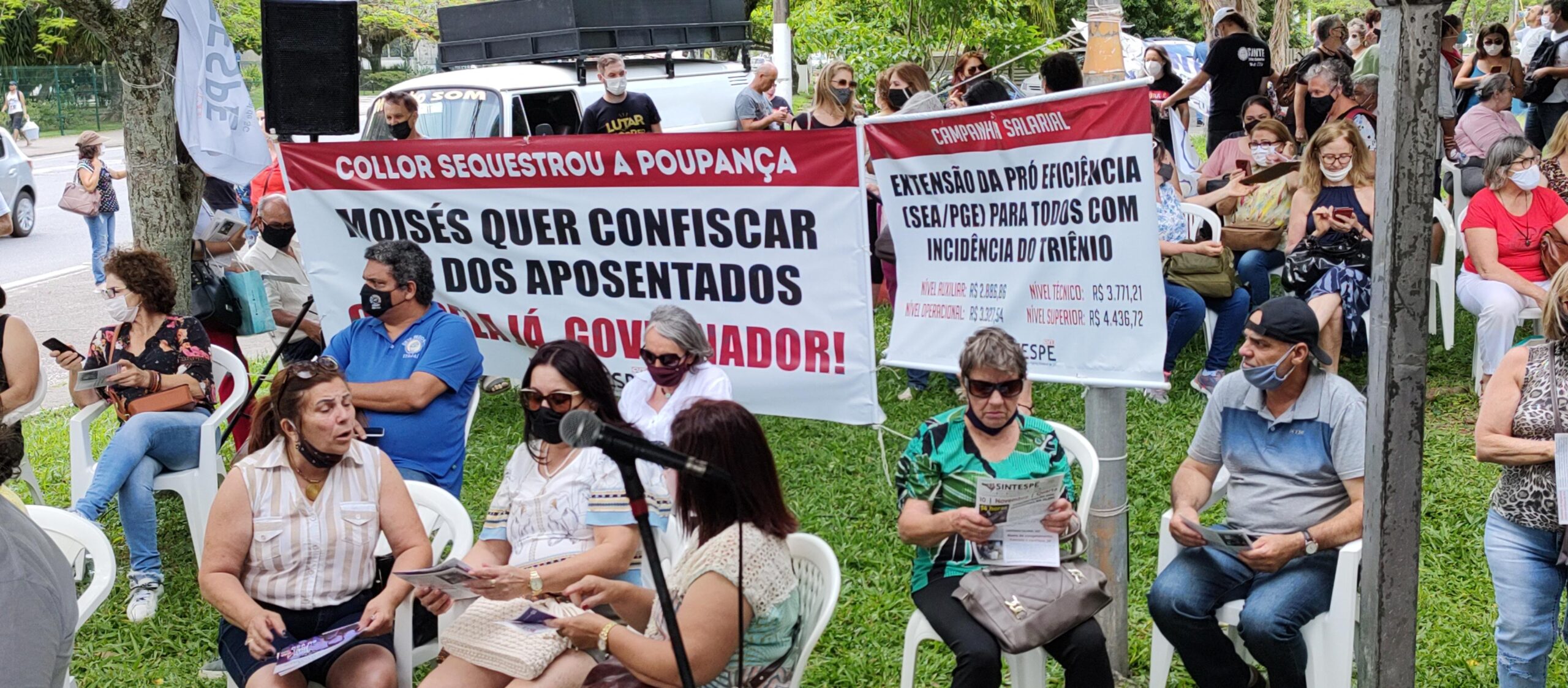 Em novo protesto, rodoviários demitidos do CSN cobram pagamento de