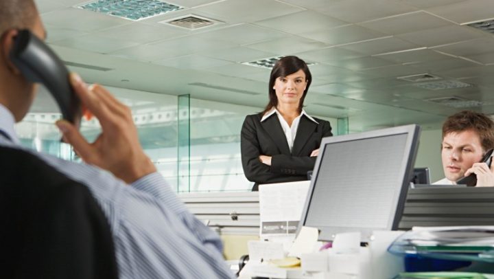 Igualdade: Senado aprova multa para empregador que pagar salário diferente para mulher