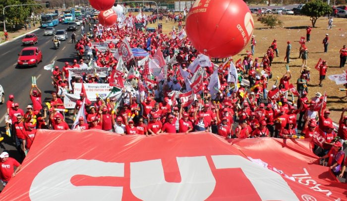 CUT convoca trabalhadores para dialogar com deputados e impedir a reforma
