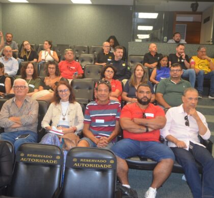 Dirigerentes do Sintespe participam dao lançamento da Frente Parlamentar em Defesa da saúde do Trabalhador