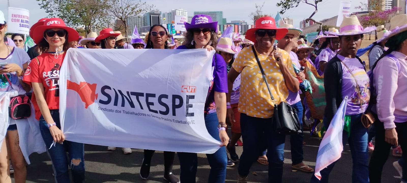 Marcha das Margaridas reuniu 200 mil mulheres em Brasília