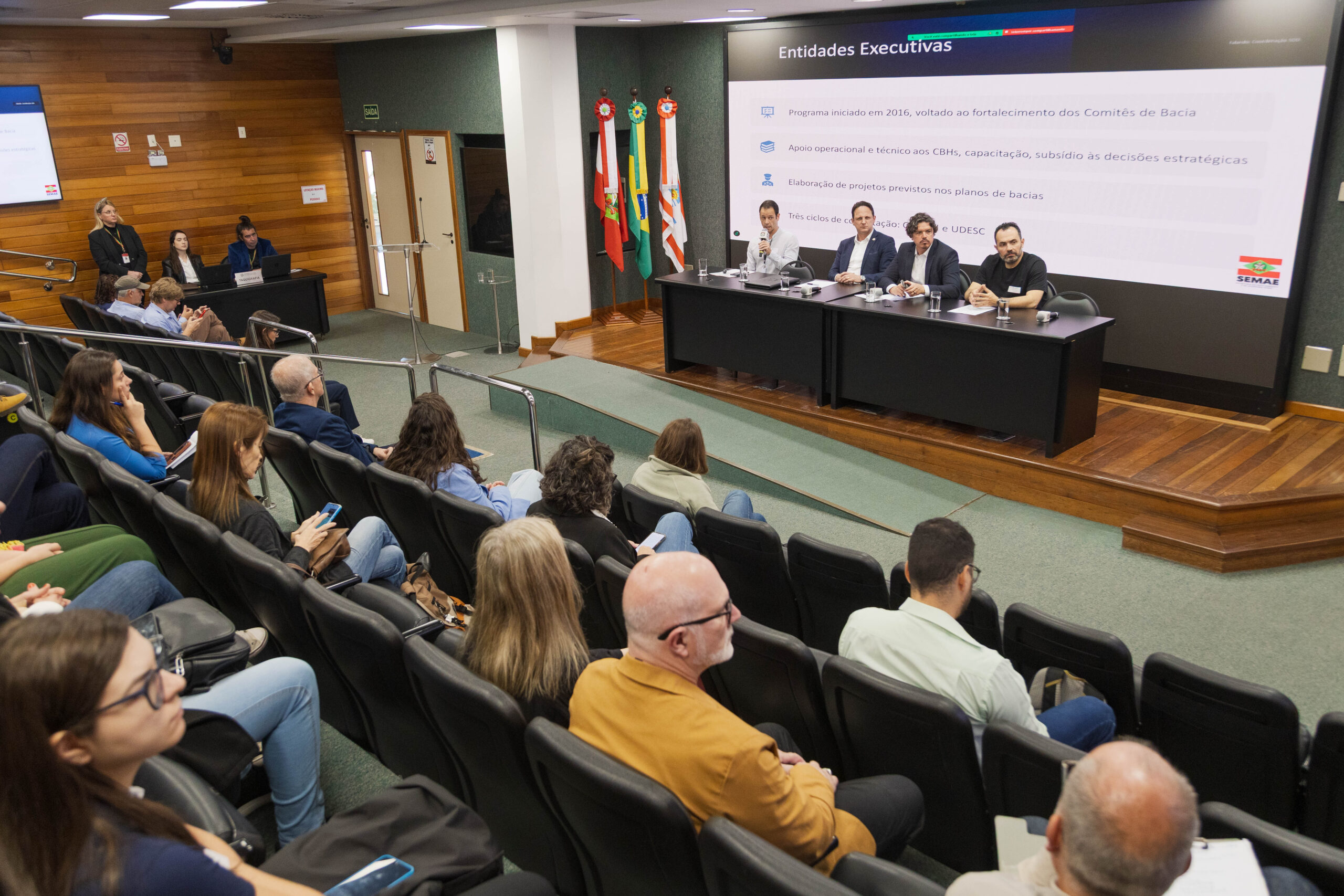Semae: audiência pública debate políticas de recursos hídricos e falta de servidores